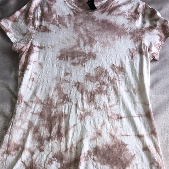 Tide dye tshirt - Picture 2 of 3